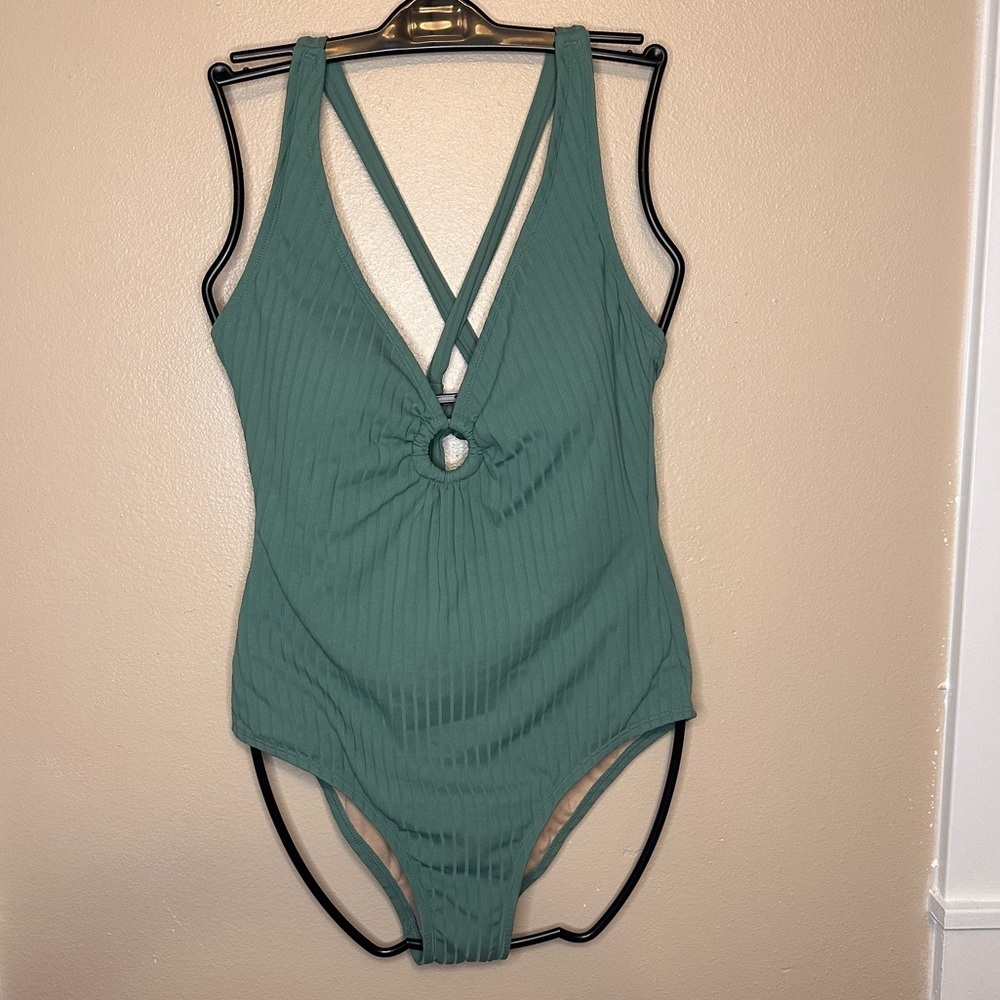 Kona Sol Green Ribbed 1 pc Swimsuit Size Large